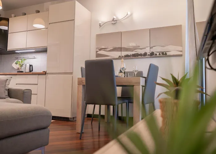 Brera-Centro, Stylish And Central New Apartment